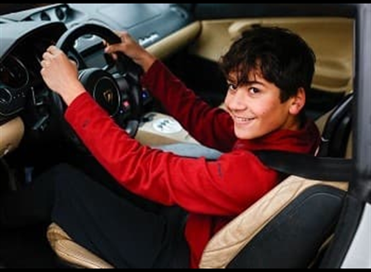 Juior Driving Sports Car Juior Driving Sports Car